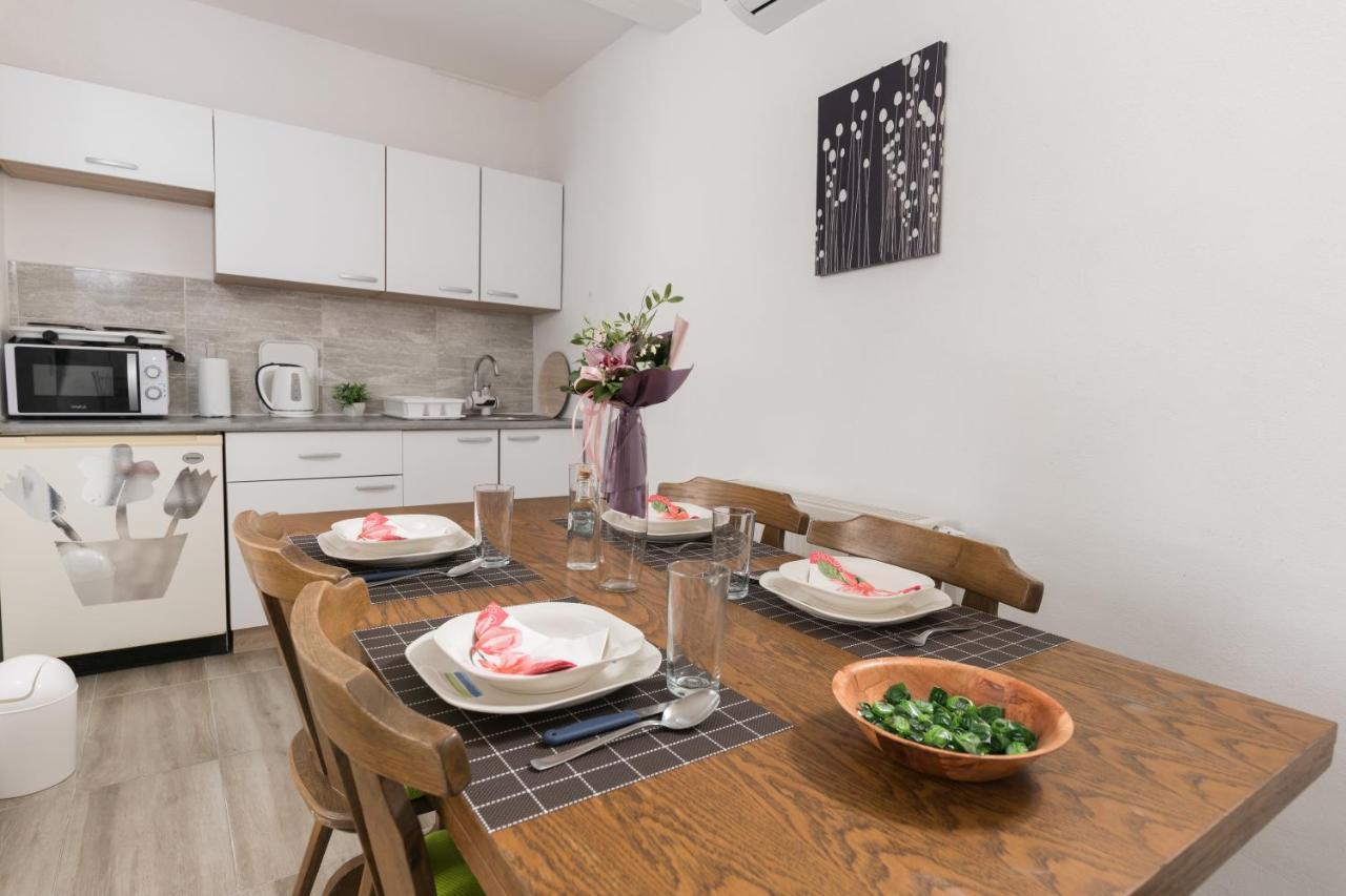 Apartmani Kod Marka Pozega Exterior foto